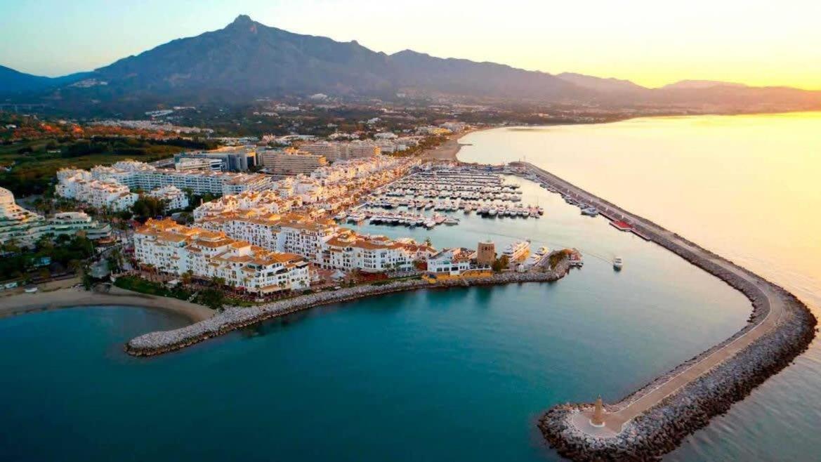 Spacious Gym Paddel Club Wifi Park * Marbella